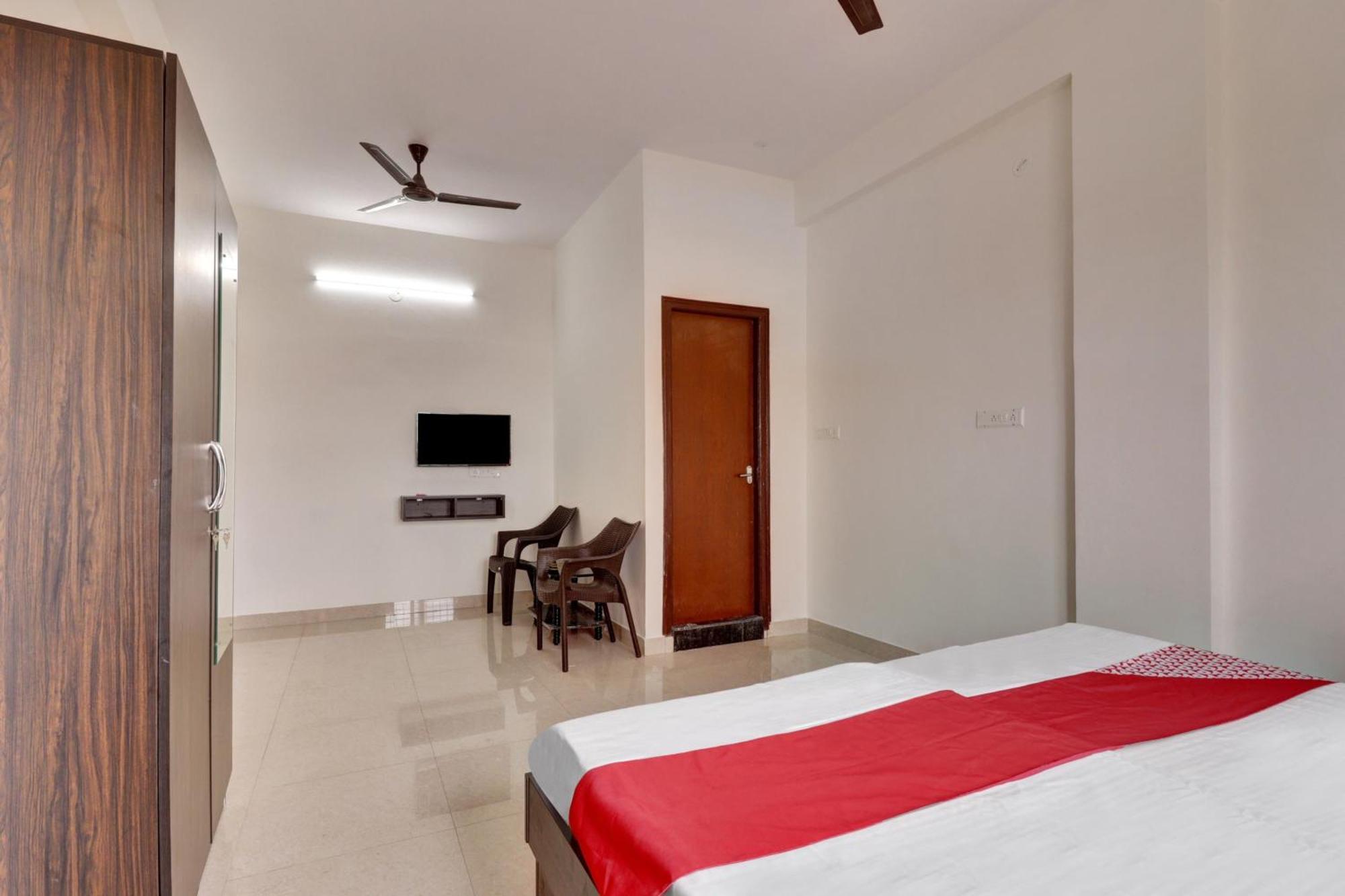 Hotel Millennium Comfort Bangalore Exterior photo